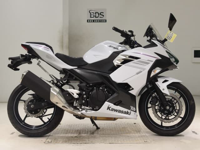 Kawasaki NINJA400-2