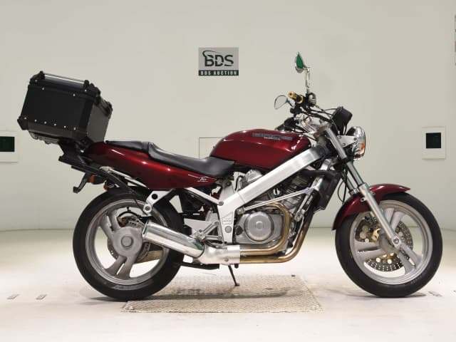 Honda BROS650-1
