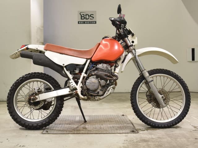 Honda XLR BAJA-1