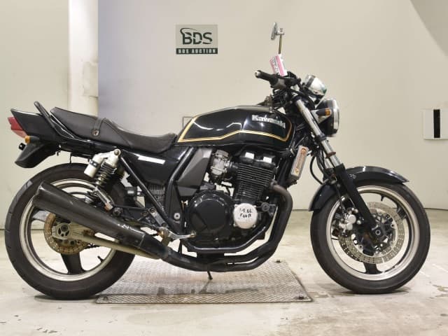 Kawasaki ZRX400