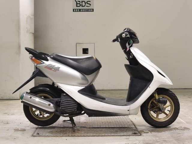 Honda DIO Z4-2