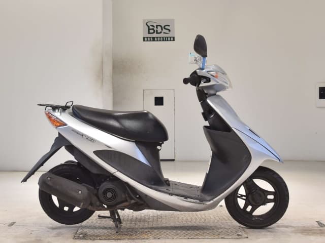 Suzuki ADDRESS V50-2