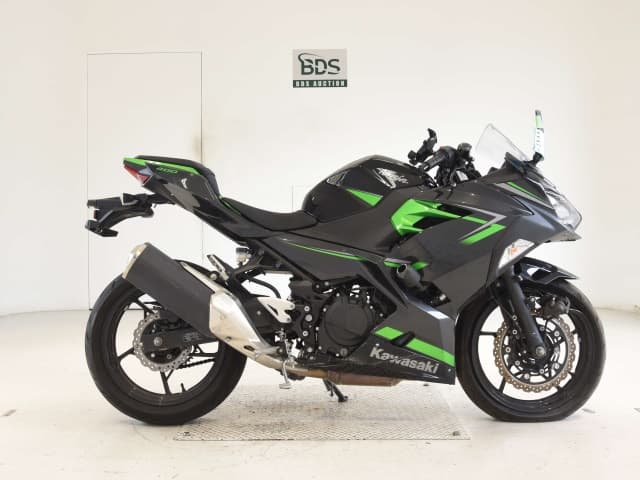 Kawasaki NINJA400-2