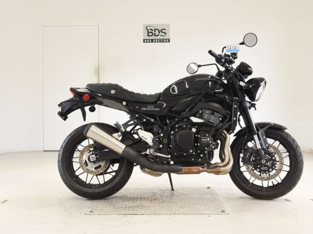 Kawasaki Z900RS