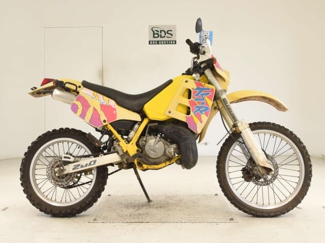 Suzuki TS200R