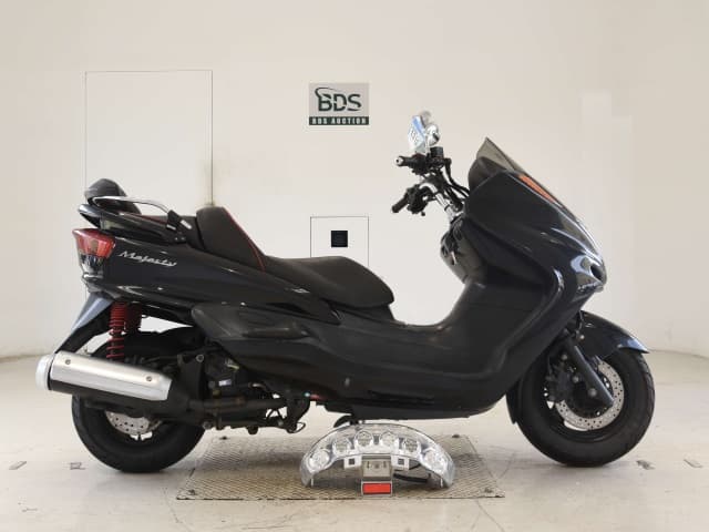 Yamaha MAJESTY250C