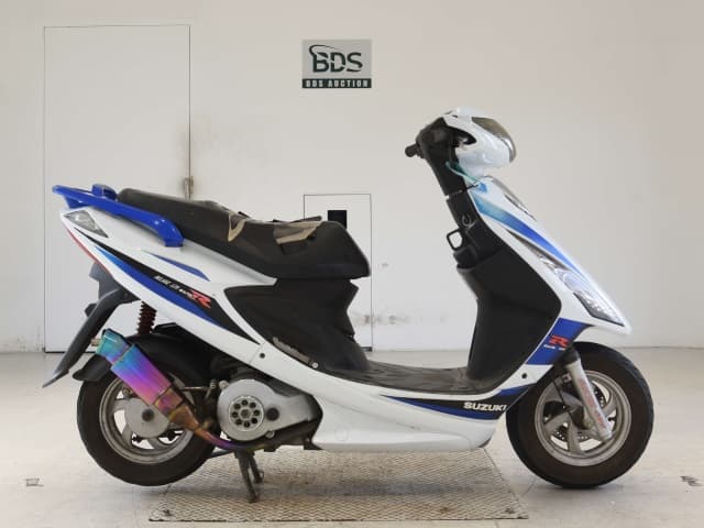 Suzuki GSR125