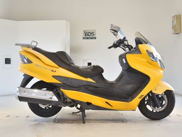 Suzuki SKYWAVE250M