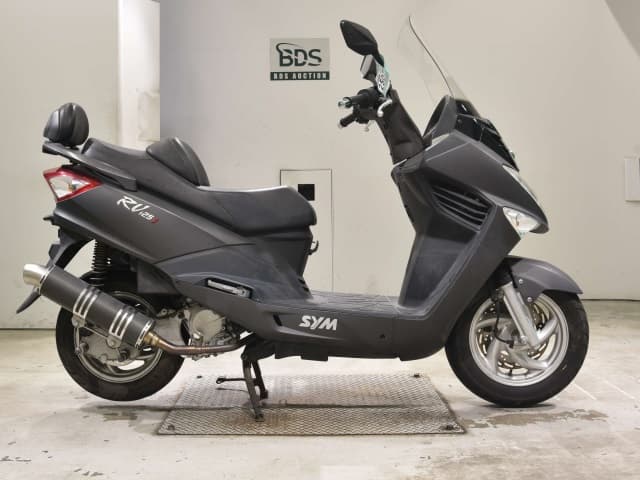 Imported SYM RV125I