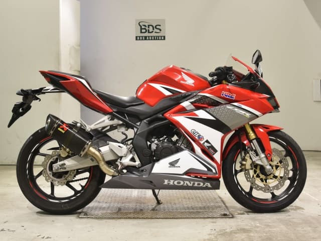 Honda CBR250RR-2