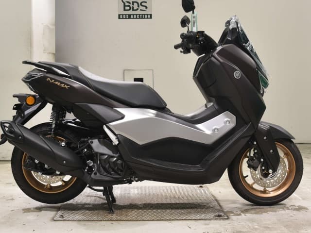 Yamaha NMAX155-3