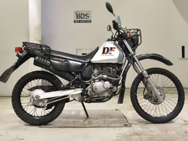 Suzuki DF200E