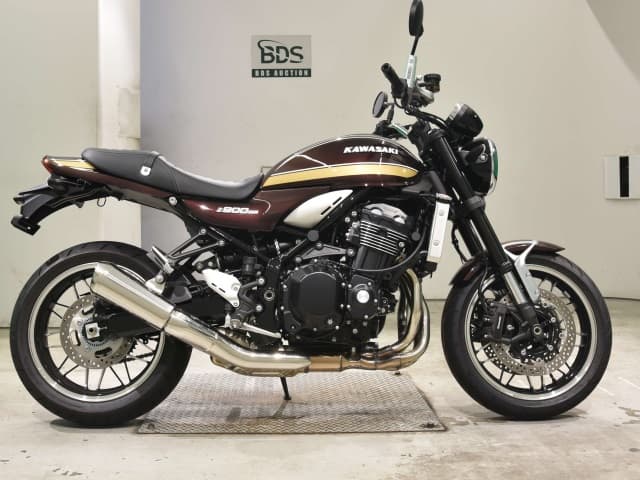 Kawasaki Z900RS