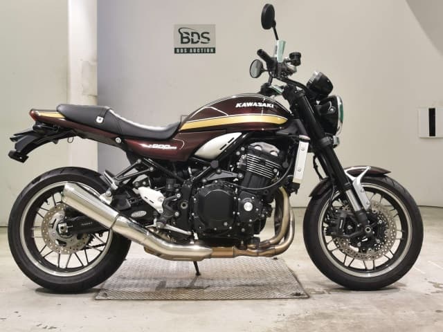Kawasaki Z900RS