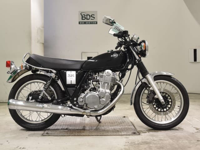 Yamaha SR400-5