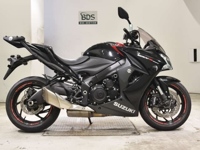 Suzuki GSX-S1000F