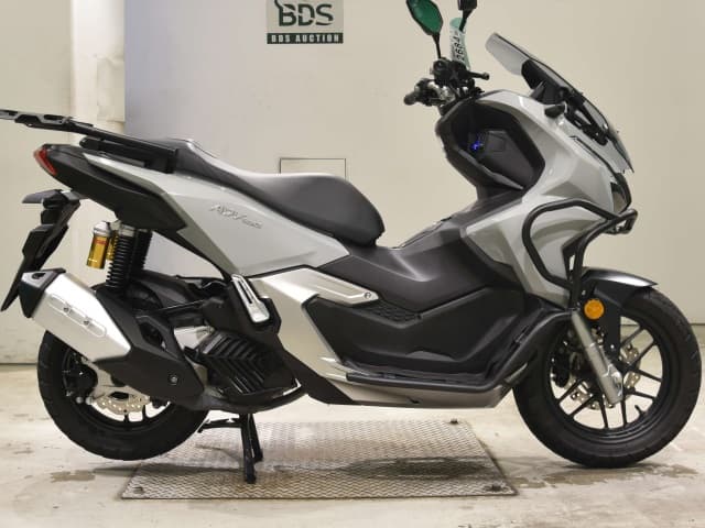 Honda ADV160