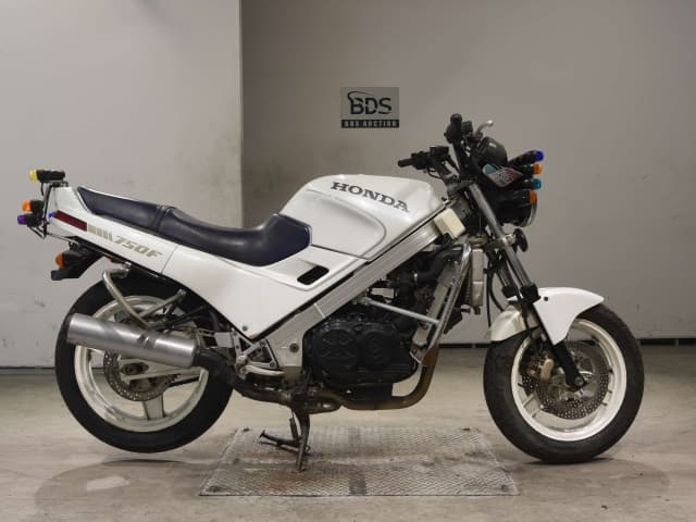 Honda VFR750F-1(ｼｮﾙｲﾅｼ)