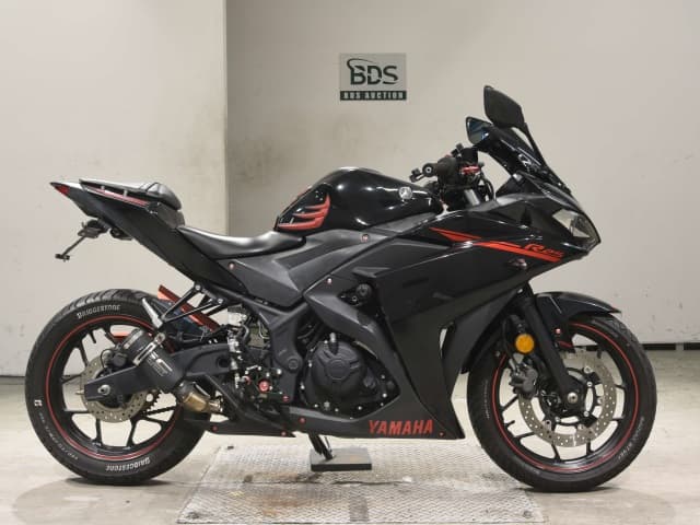 Yamaha YZF-R25A