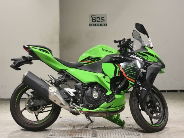 Kawasaki NINJA400-2