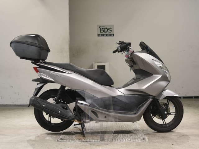 Honda PCX125-2