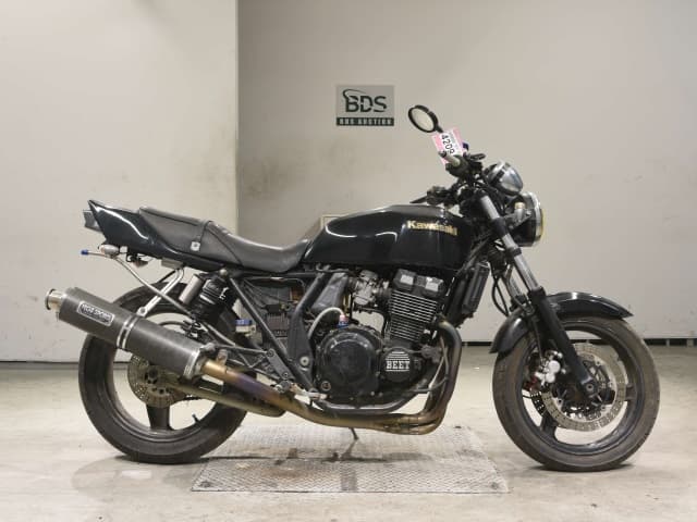 Kawasaki ZRX400