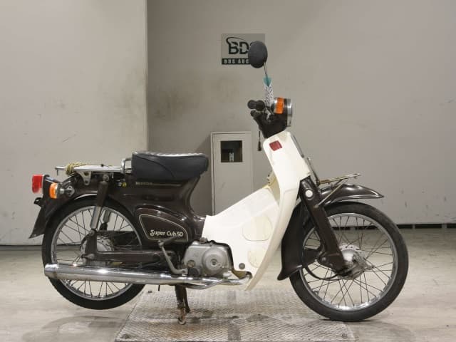 Honda C50