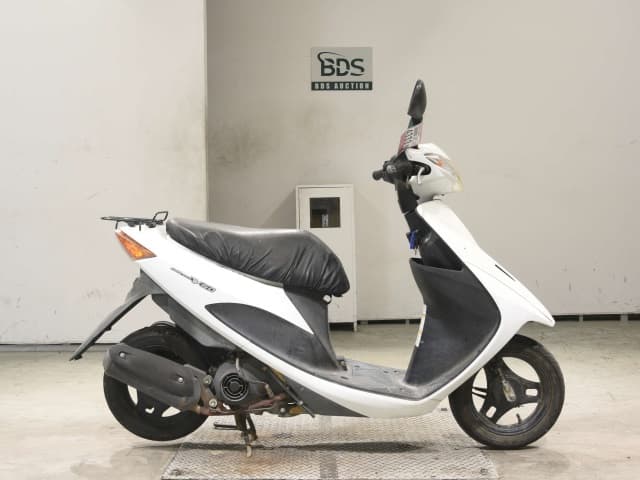 Suzuki ADDRESS V50-2
