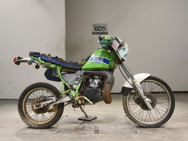 Kawasaki KMX200