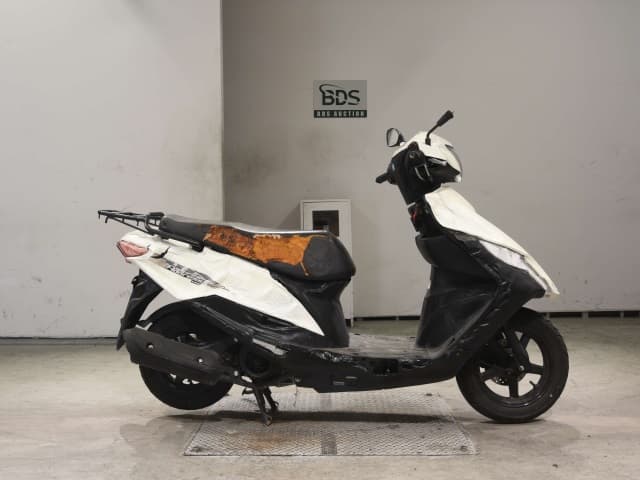 Suzuki ADDRESS125