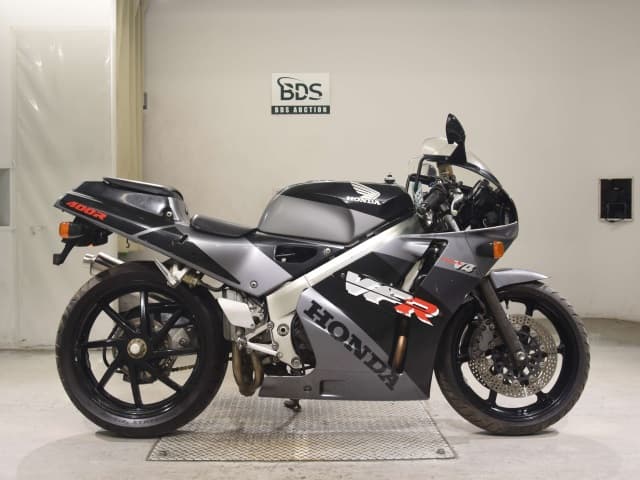 Honda VFR400R-2