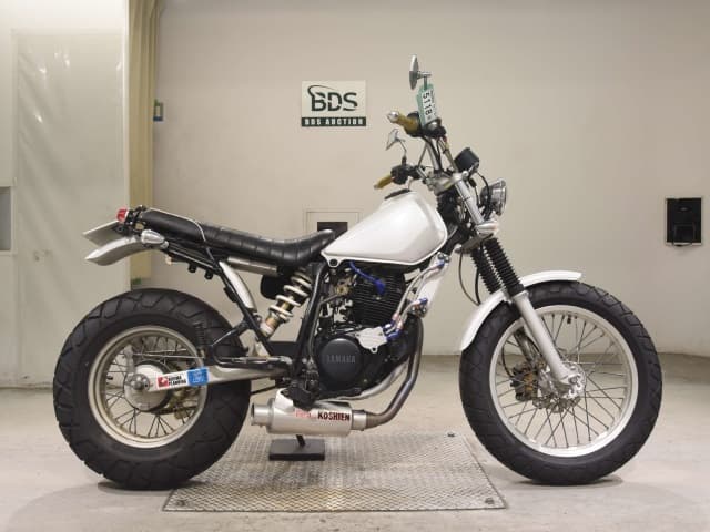 Yamaha TW200-2