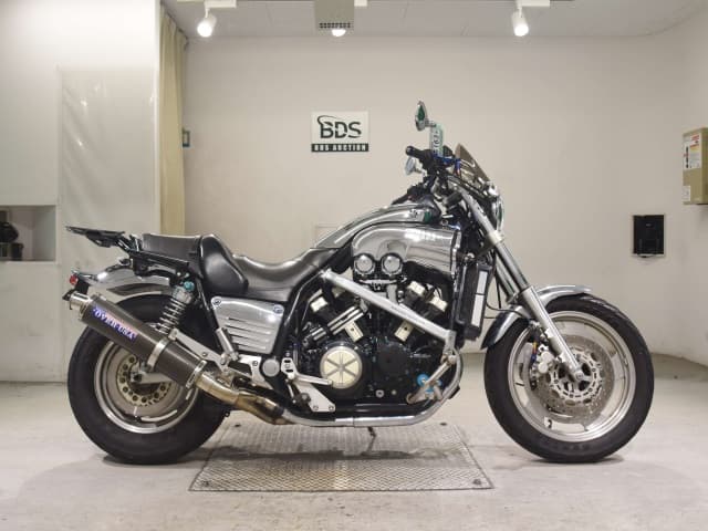 Yamaha V-MAX