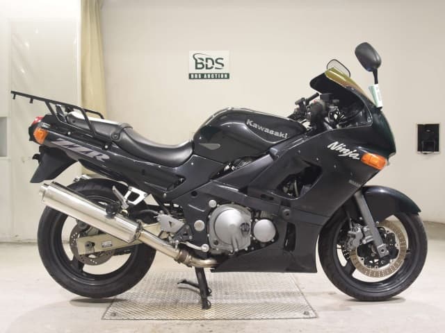 Kawasaki ZZ-R400-2