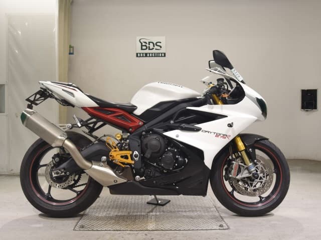 Imported TRIUMPH DAYTONA675R