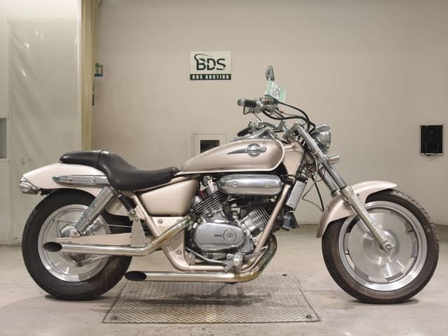 Honda MAGNA250S