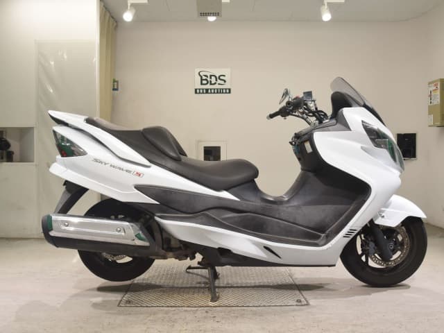 Suzuki SKYWAVE250S-3