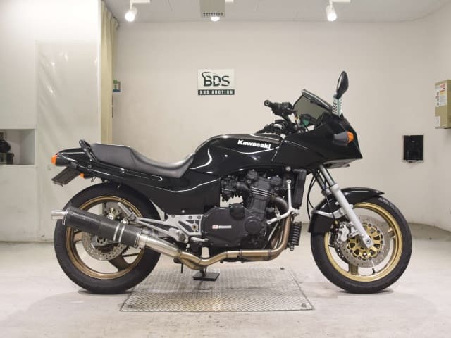 Kawasaki GPZ750R