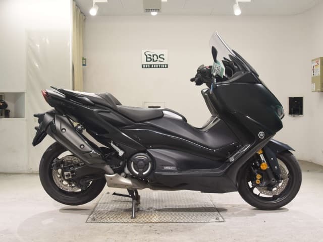 Yamaha T-MAX560T