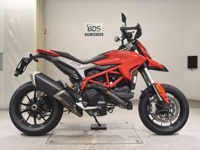 Imported DUCATI HYPERMOTARD939