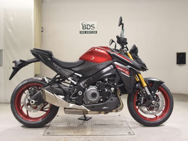 Suzuki GSX-S1000-2