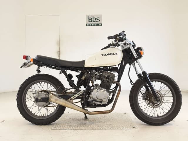 Honda CB223S