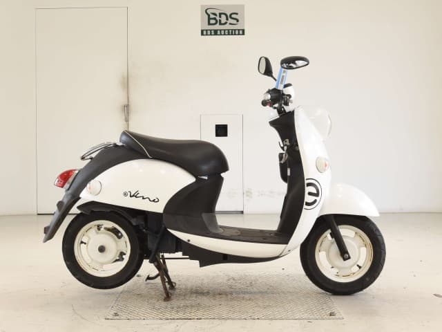 Yamaha E-VINO