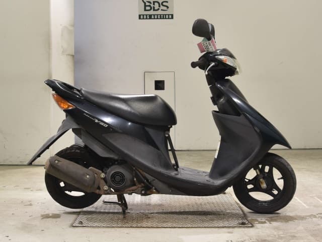 Suzuki ADDRESS V50-2