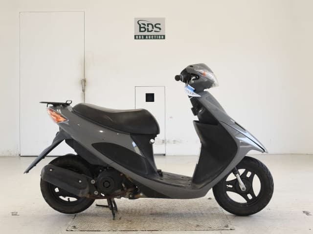 Suzuki ADDRESS V50-2