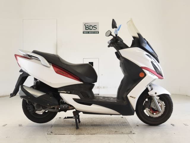 Imported KYMCO G-DINK250I