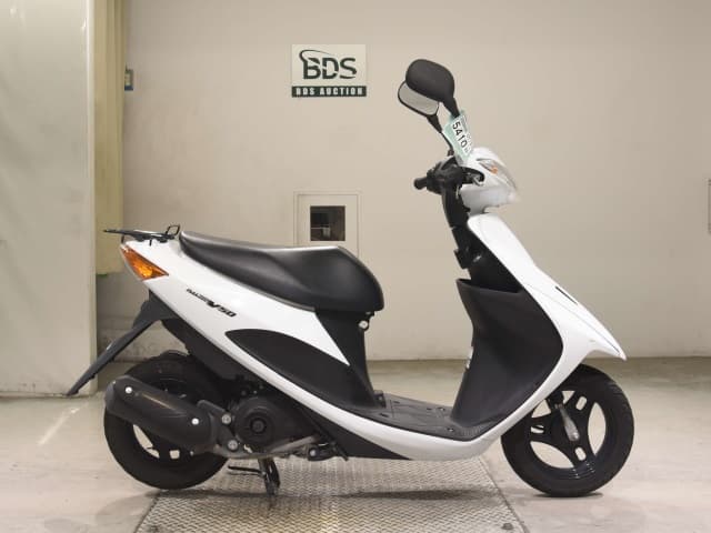 Suzuki ADDRESS V50-3