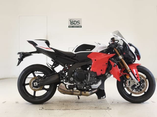 Yamaha YZF-R9