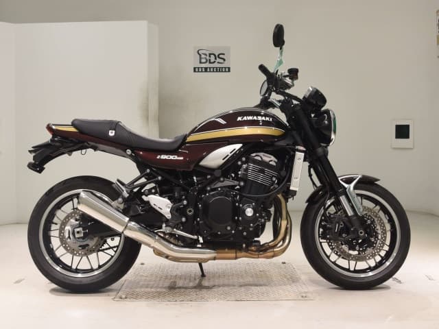 Kawasaki Z900RS