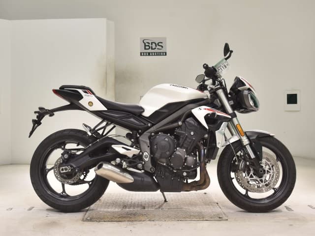 Imported TRIUMPH STREET TRIPLE S
